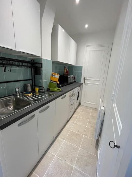 Apartment Near Montmartre Παρίσι Εξωτερικό φωτογραφία